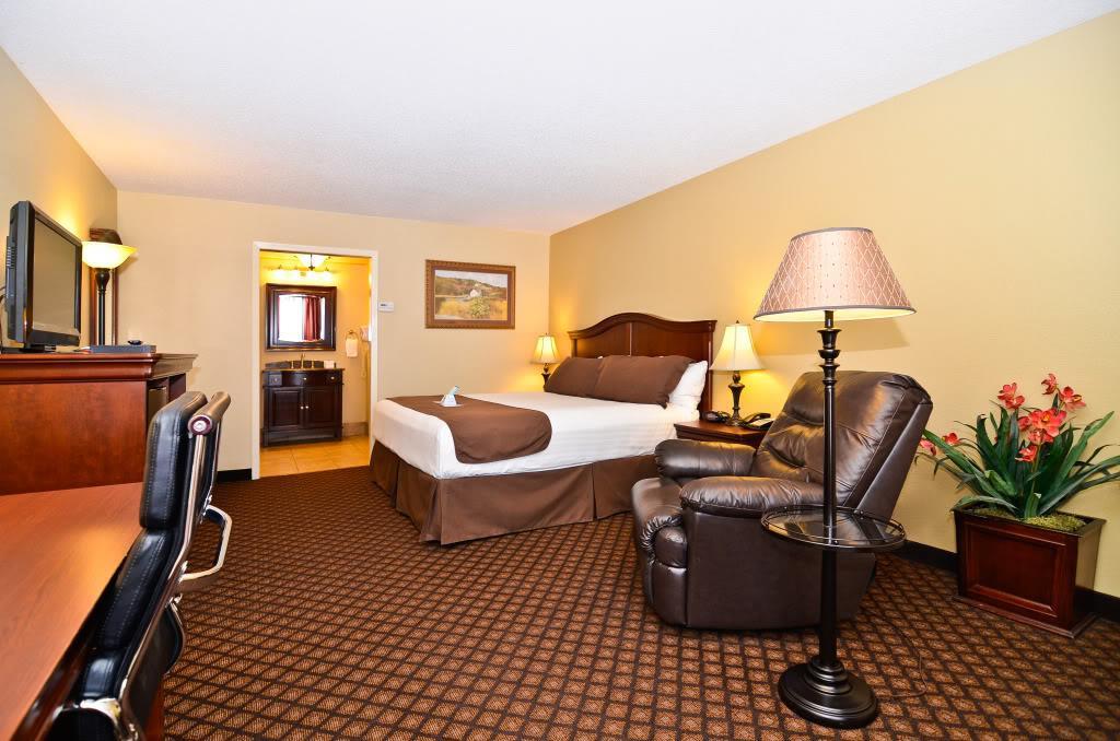 Best Western Coach House Springfield Room photo