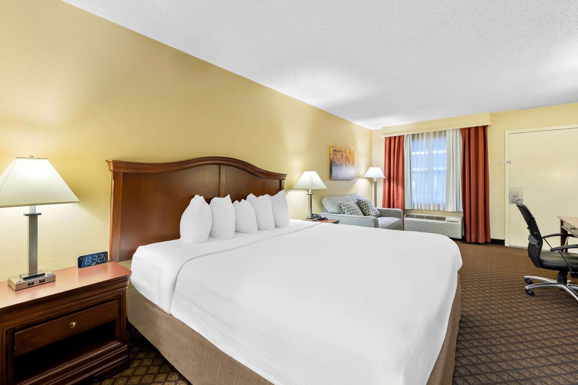 Best Western Coach House Springfield Exterior photo