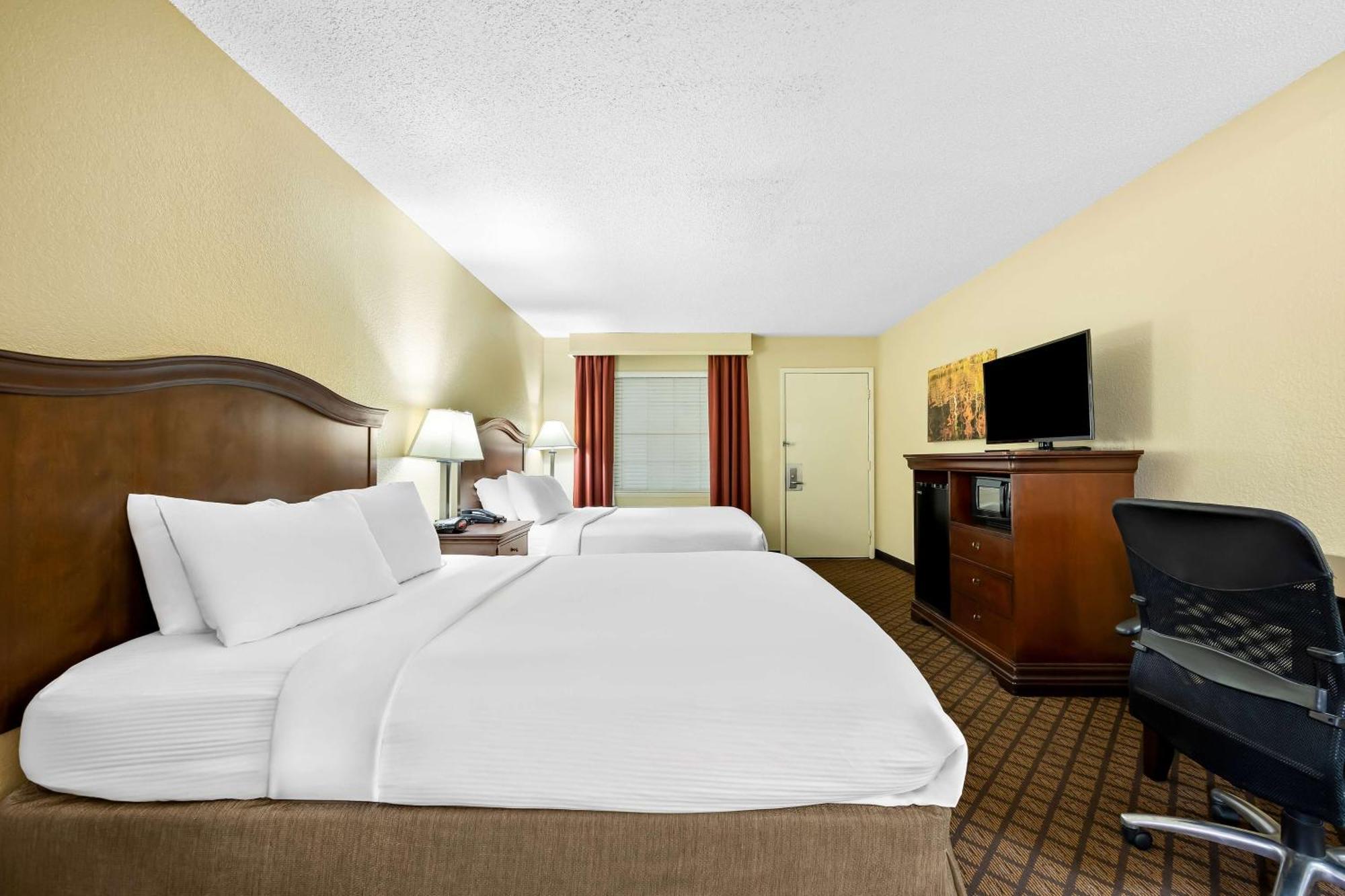 Best Western Coach House Springfield Exterior photo