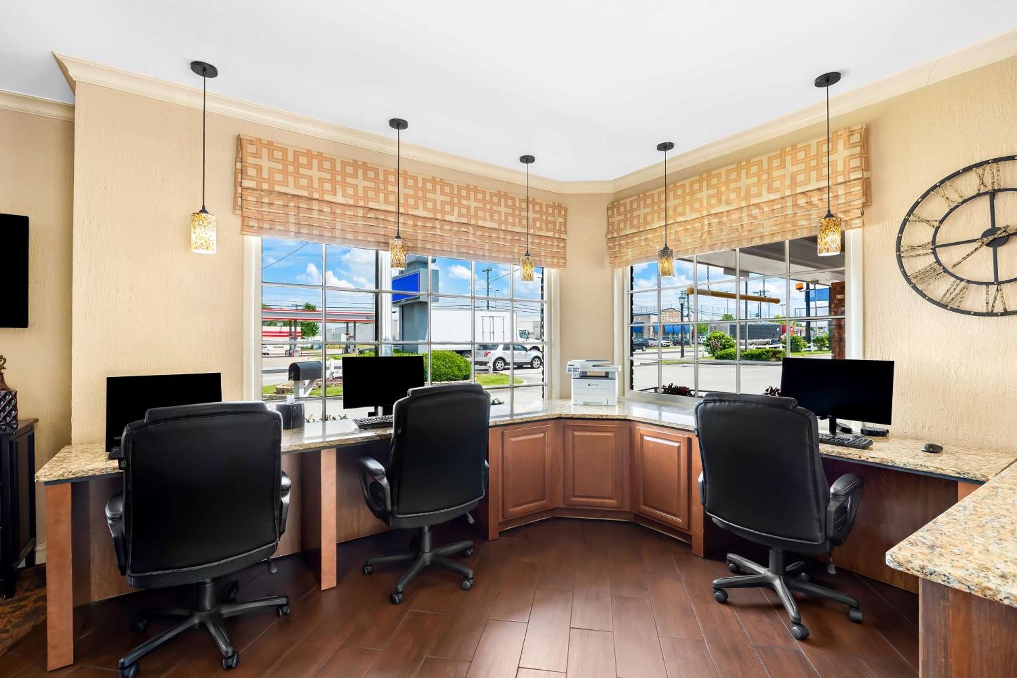 Best Western Coach House Springfield Exterior photo