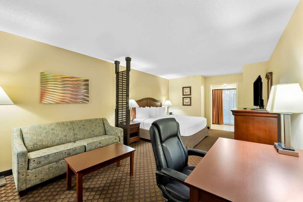 Best Western Coach House Springfield Room photo