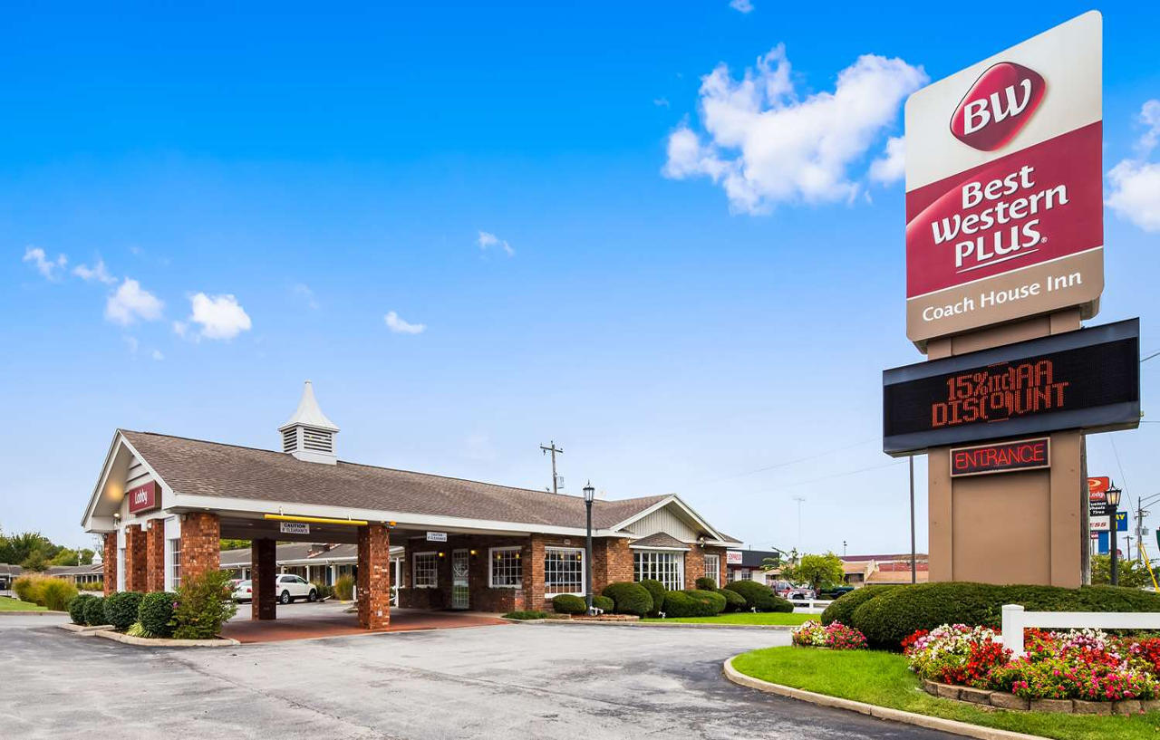 Best Western Coach House Springfield Exterior photo
